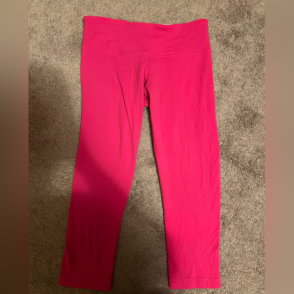 Lululemon capris size 4